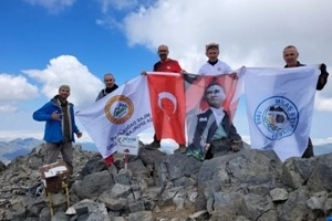 KAÇKAR KAVRUN DAĞI (3937 M.) ZİRVE TIRMANIŞI