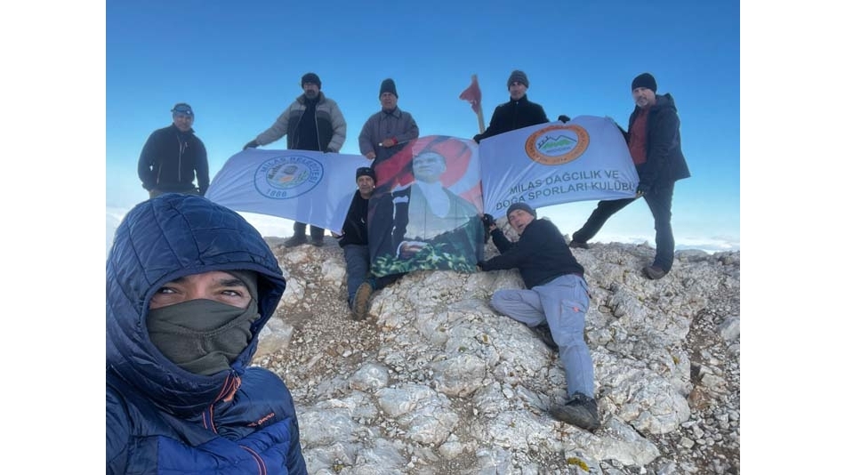 ALADAĞLAR EMLER ZİRVE TIRMANIŞI (3723 M.) 